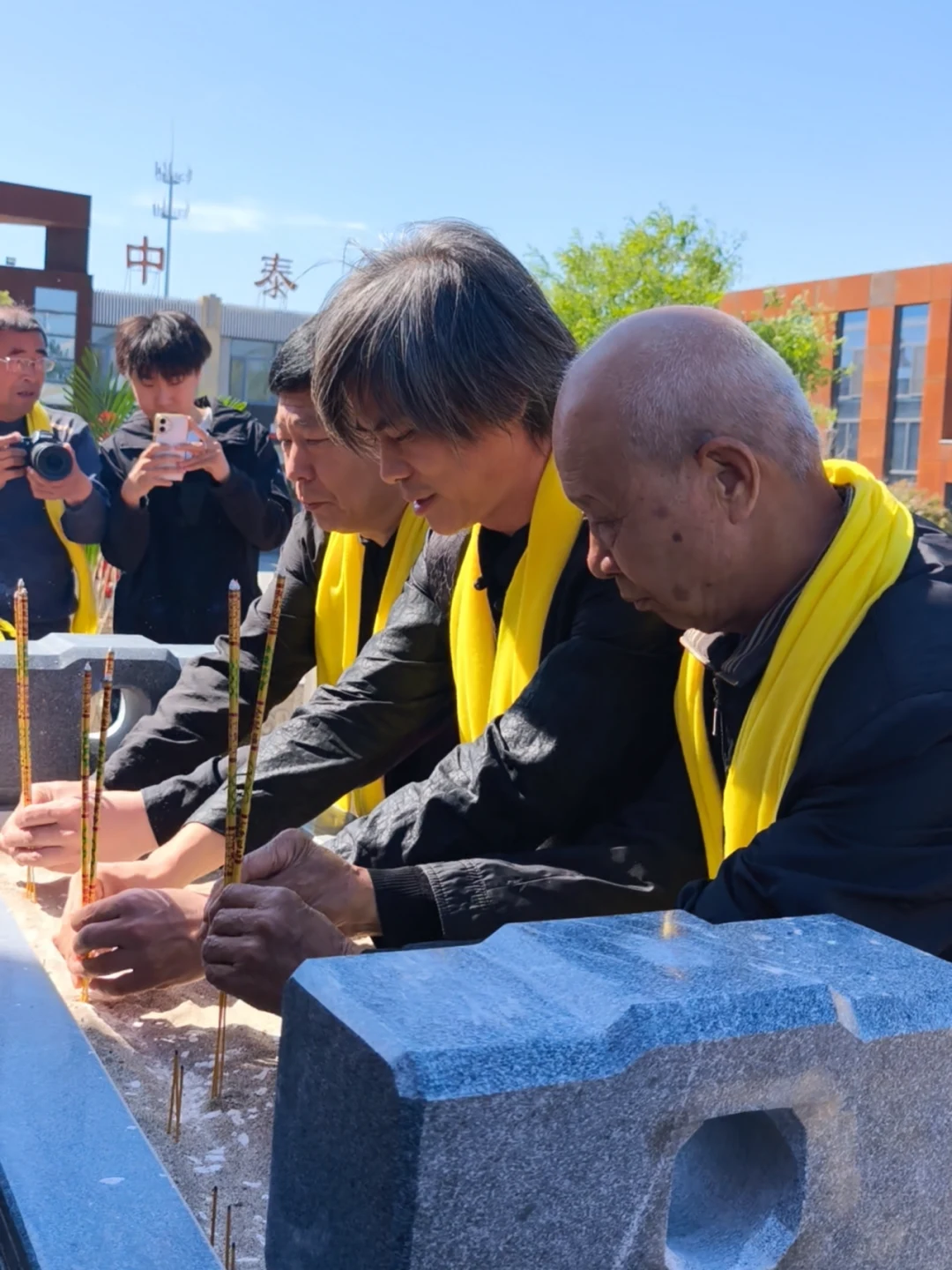 第八届雕刻始祖黄石公祭祀大典暨河北省第二届“黄石公杯”雕塑大赛盛大启幕