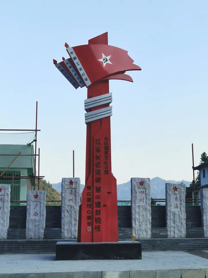 景观标识柱·高英坡大师艺术作品