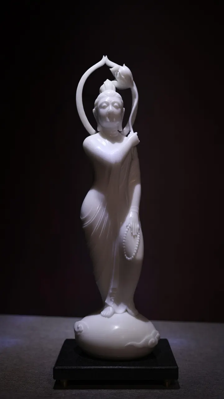 云荷观心·高英坡大师艺术作品