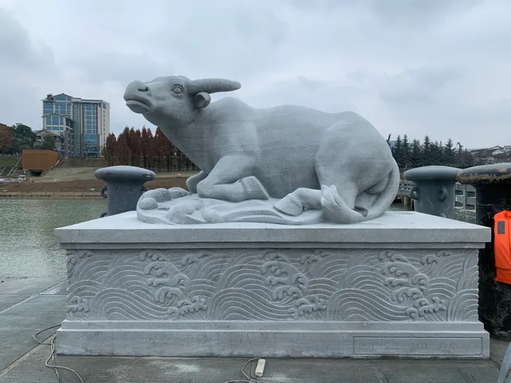 高英坡大师艺术作品创作实景